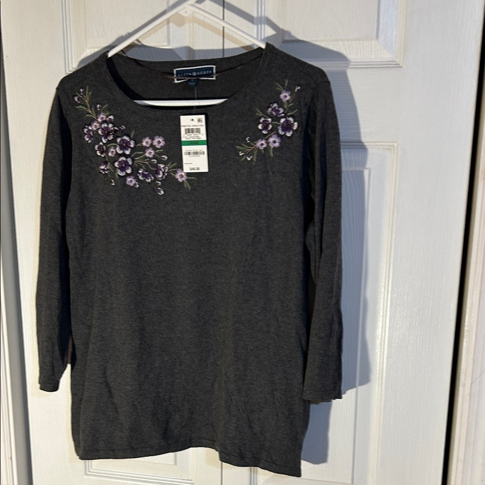 NWT gray top
